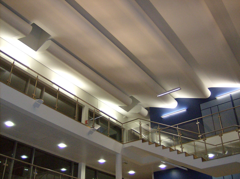 Plafond accoustique en staff